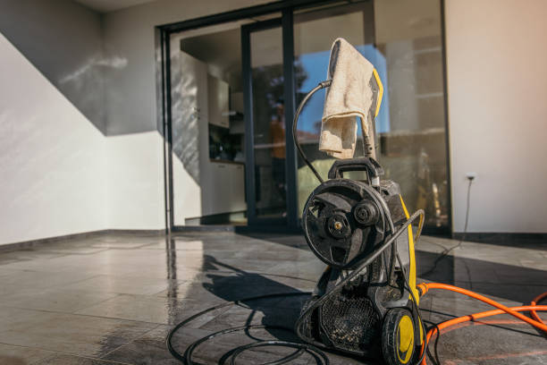 Best Rust Removal  in Briarcliff, TX